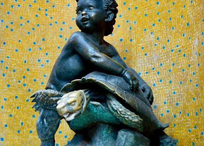 Nella Contrada Della Tartuca Siena